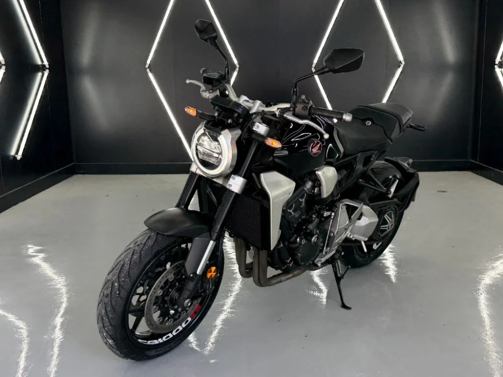 HONDA CB 1000R